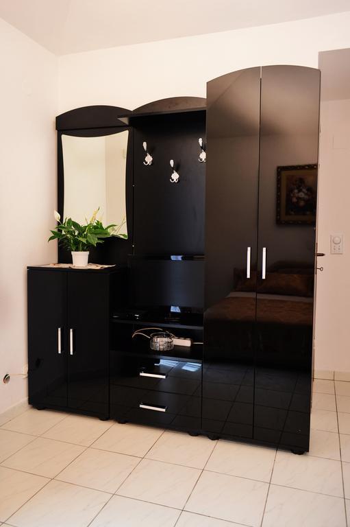 Guest House Lukac Бар Экстерьер фото