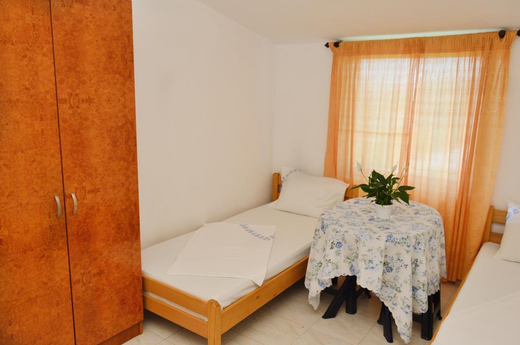 Guest House Lukac Бар Экстерьер фото