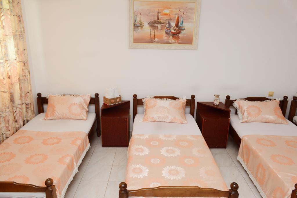 Guest House Lukac Бар Экстерьер фото